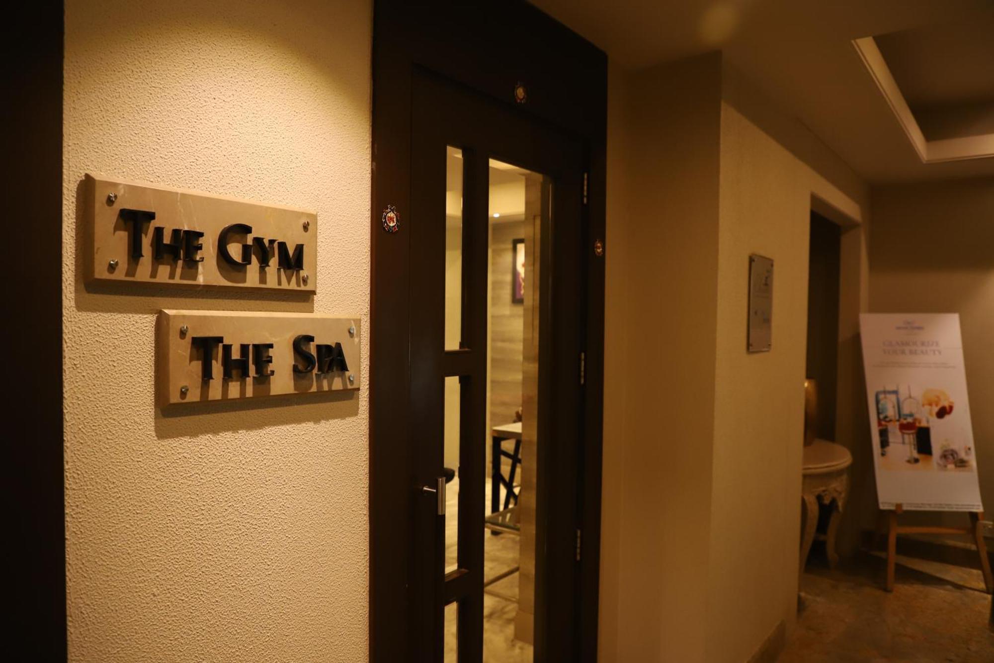 Efcee Sarovar Premiere Bhavnagar Extérieur photo