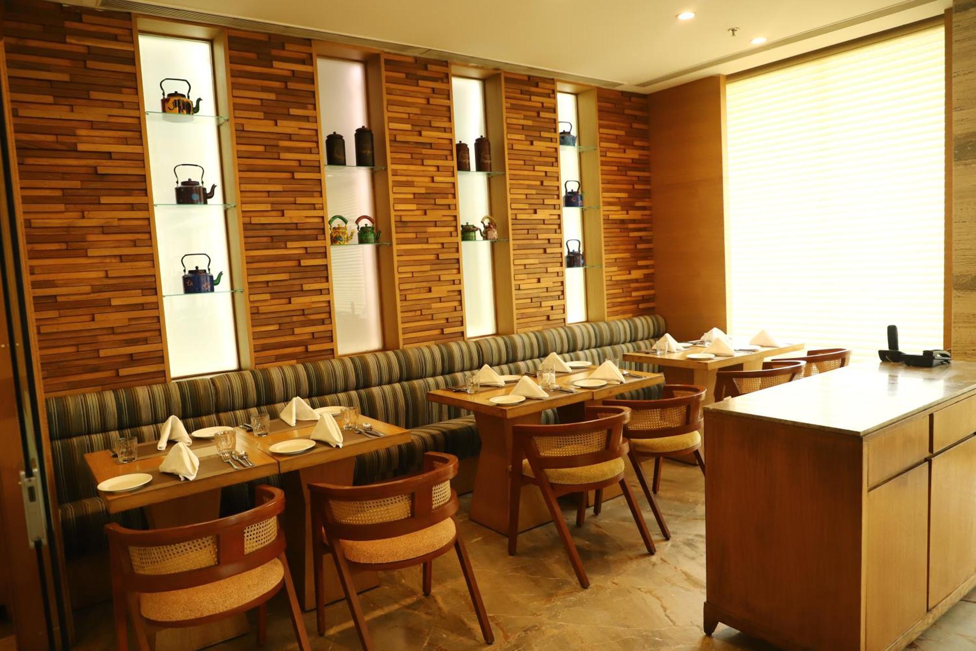 Efcee Sarovar Premiere Bhavnagar Extérieur photo