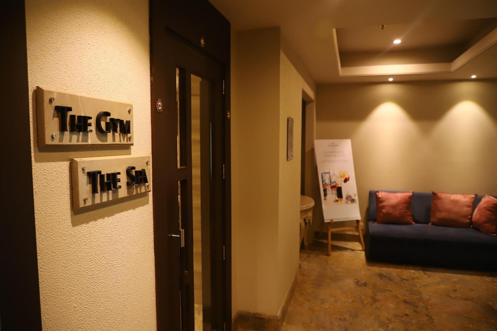 Efcee Sarovar Premiere Bhavnagar Extérieur photo