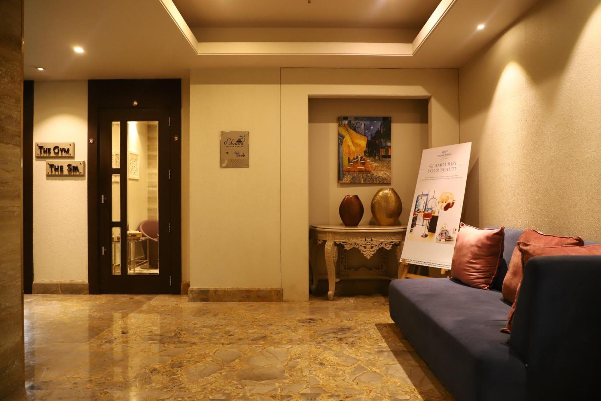 Efcee Sarovar Premiere Bhavnagar Extérieur photo