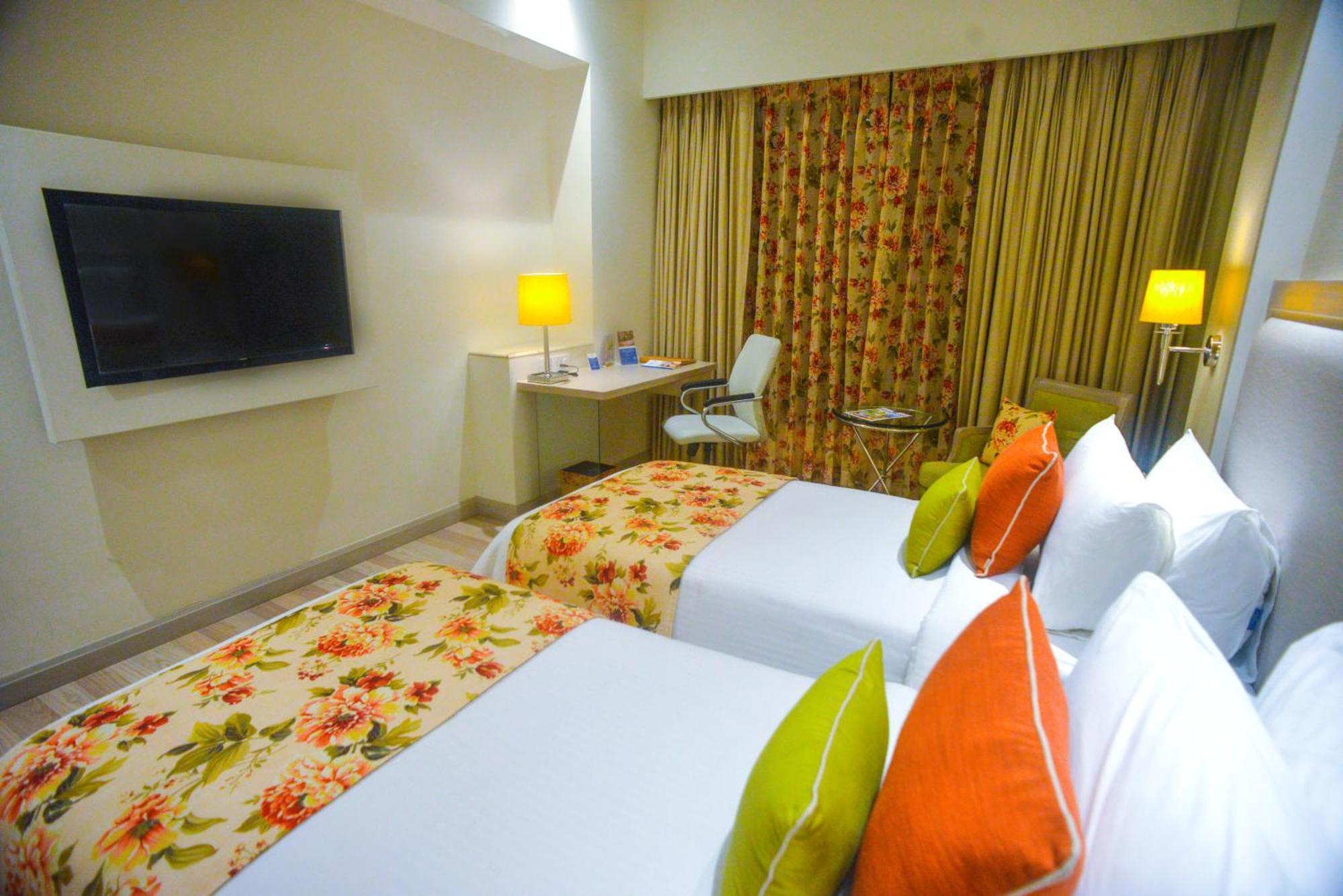 Efcee Sarovar Premiere Bhavnagar Extérieur photo