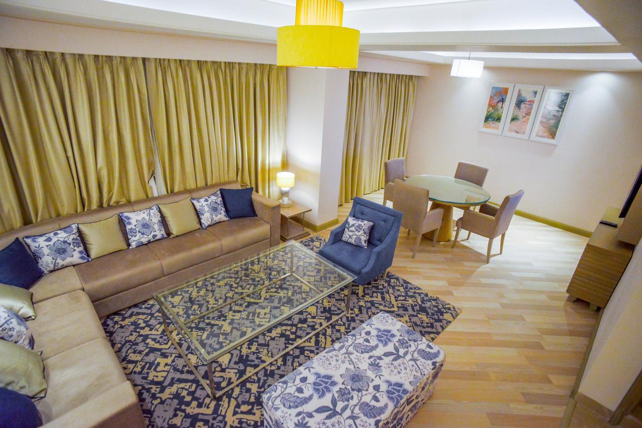 Efcee Sarovar Premiere Bhavnagar Extérieur photo